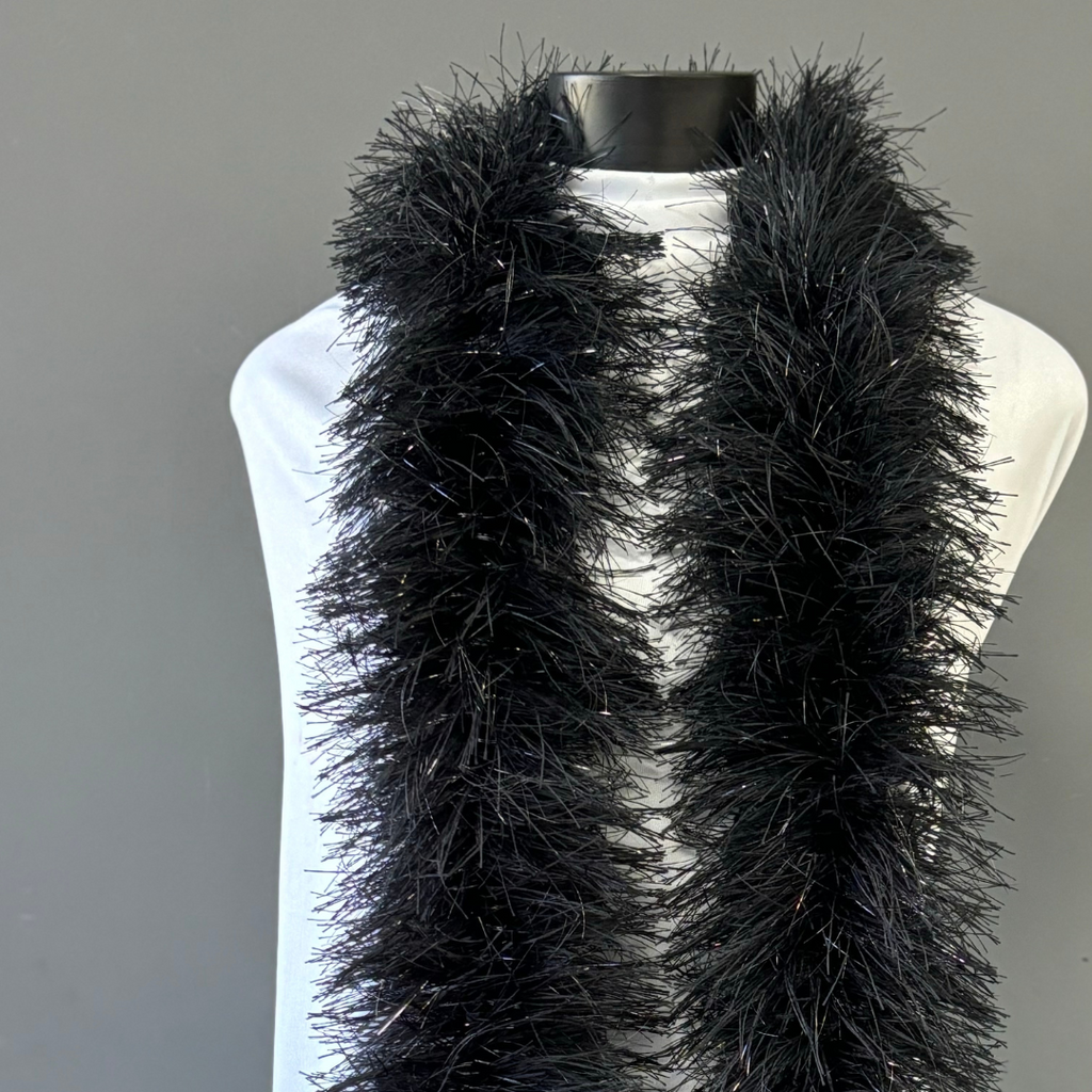 Estola Boá de Plumas 150mm/1,83m — Fantasia, Carnaval e Decoração - Preto | ESTOLA BOÁ